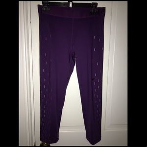 Women’s Nike Pro Cool Dri-Fit Capri Leggings